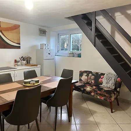 Holiday home Petite Maison Sur Ferme 5min De La Ideal Professionnel Tremel